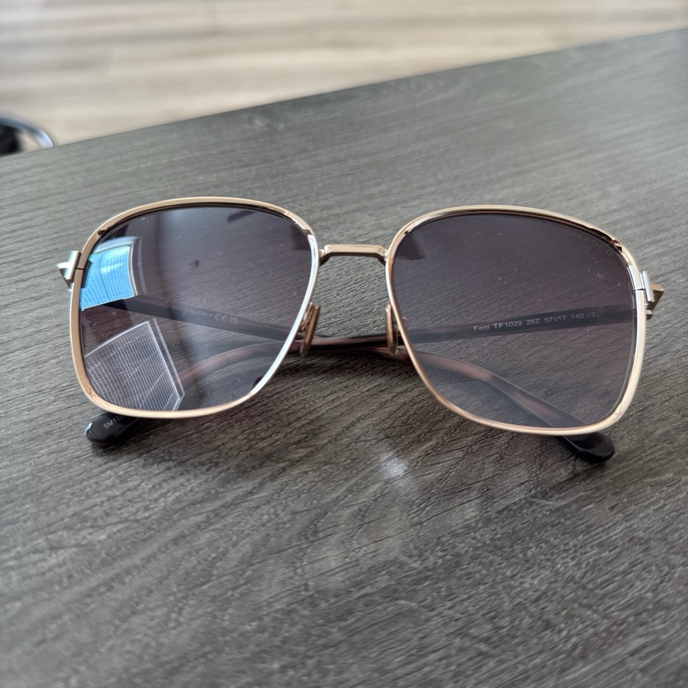 Tom Ford Gold frame sunglasses